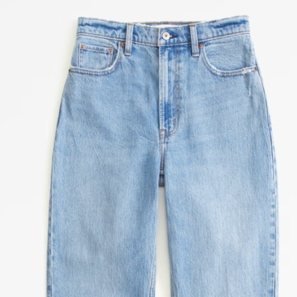 Abercrombie Ultra High Rise 90s Straight Jean 25 XShort